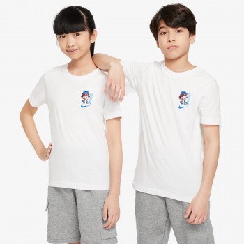 NIKE Boxy 