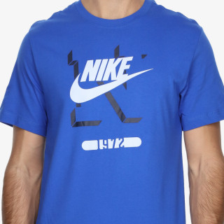 NIKE Futura 
