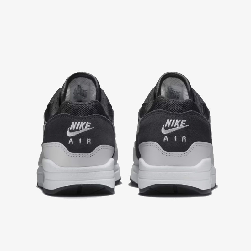 NIKE Air Max 1 Essential 