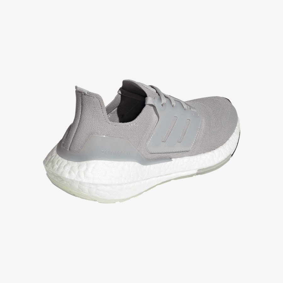 adidas ULTRABOOST 22 W 