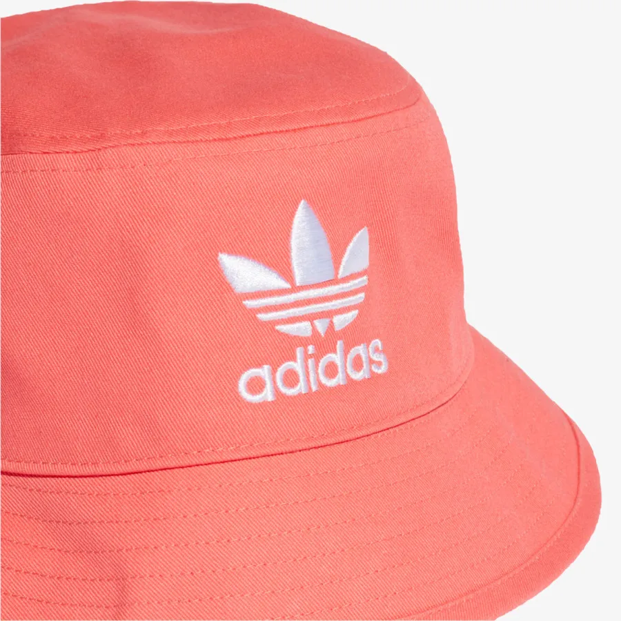 adidas TREFOIL 