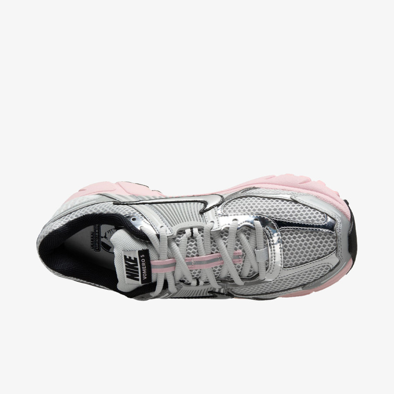 NIKE Vomero 5 