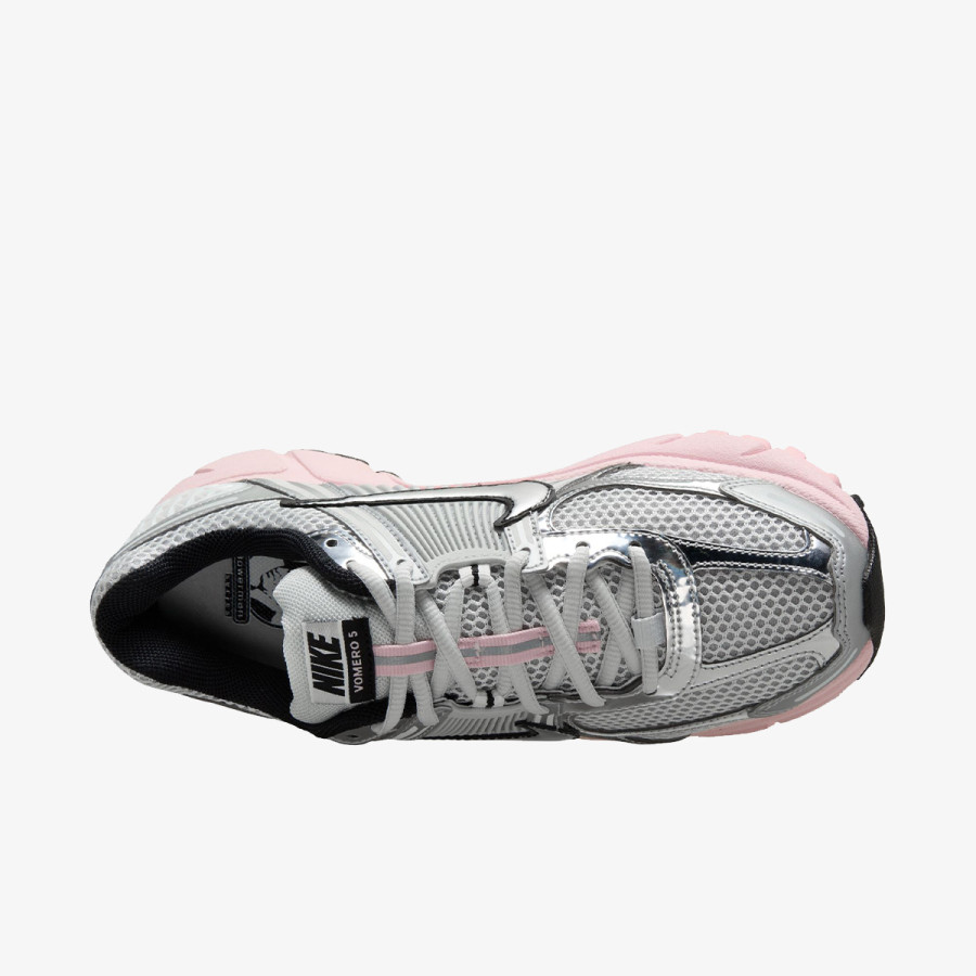 NIKE Vomero 5 