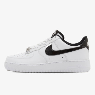 NIKE Air Force 1 ’07 LV8 