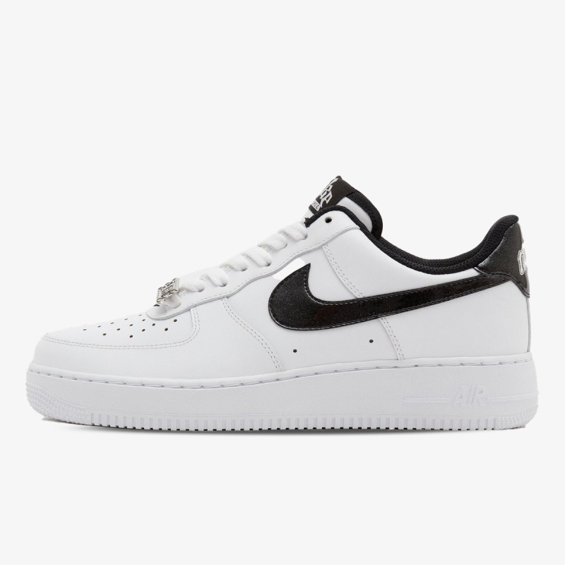 NIKE Air Force 1 ’07 LV8 