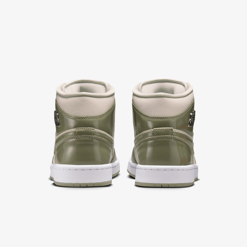 NIKE Air Jordan 1 