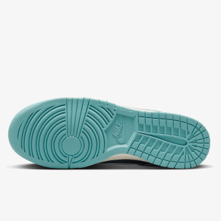 NIKE NIKE DUNK LOW RETRO BTTYS 