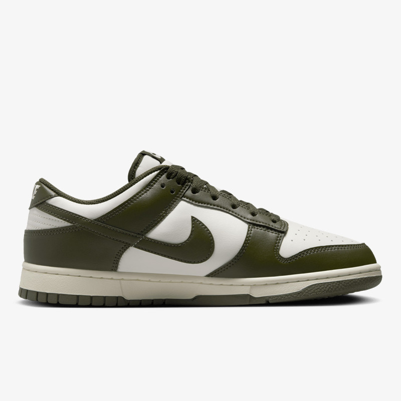 NIKE Dunk 