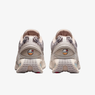 NIKE Air Max Dn 