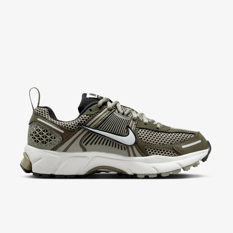 NIKE VOMERO 5 BG 