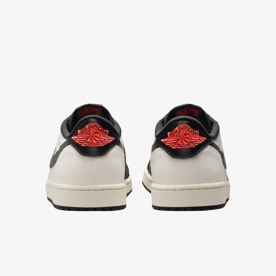 NIKE Air Jordan 1 Retro x PSG 