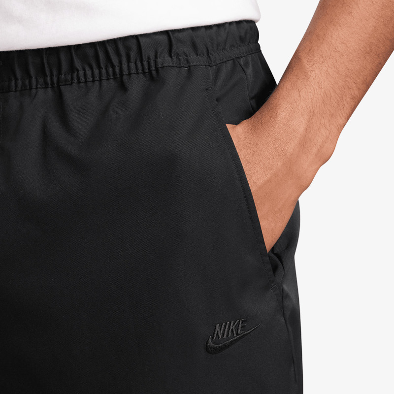 NIKE Club 
