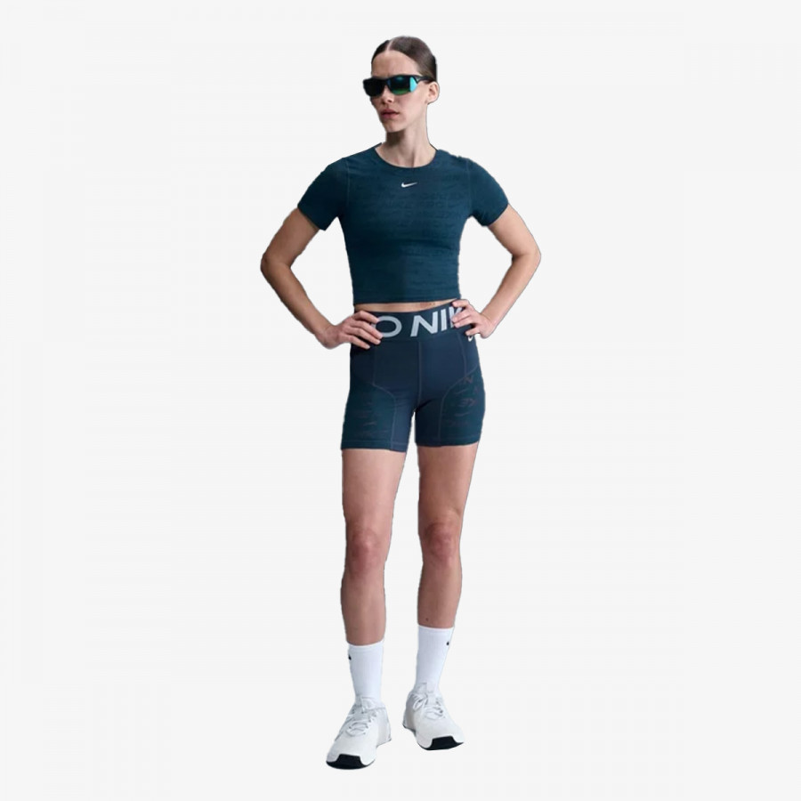 NIKE Pro 