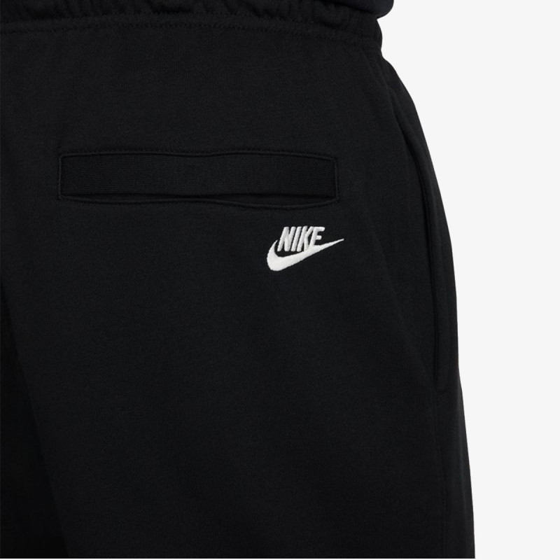 NIKE Club 