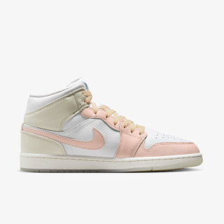 NIKE Air Jordan 1 