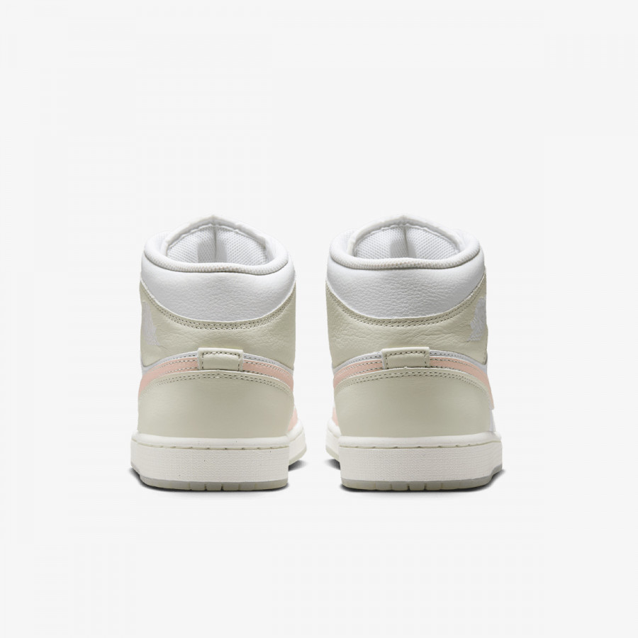 NIKE Air Jordan 1 