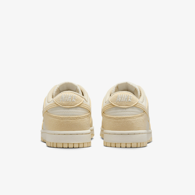 NIKE WMNS NIKE DUNK LOW 