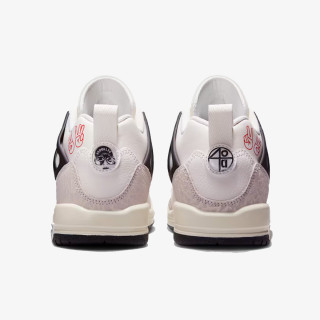NIKE Spizike Low 