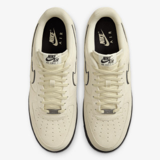 NIKE AIR FORCE 1 '07 LV8 