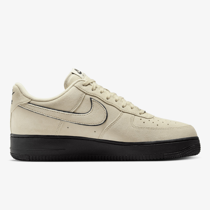 NIKE AIR FORCE 1 '07 LV8 