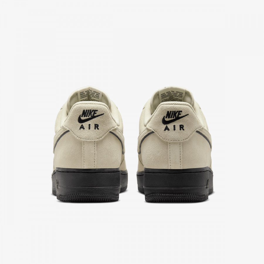 NIKE AIR FORCE 1 '07 LV8 