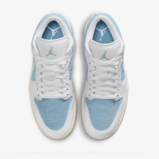 NIKE WMNS AIR JORDAN 1 LOW SE 