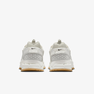 NIKE Zoom Vomero Roam 