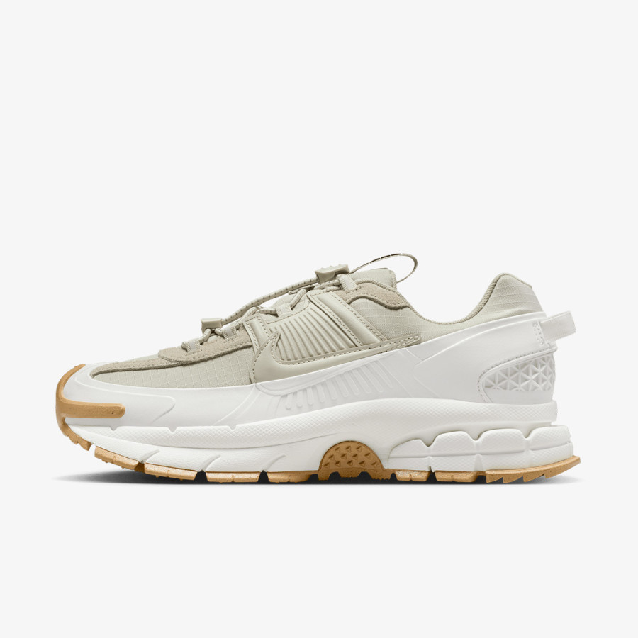 NIKE Zoom Vomero Roam 