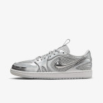NIKE WMNS AIR JORDAN 1 MM LOW V3 