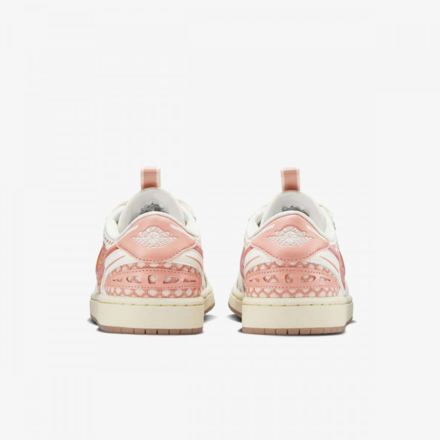 NIKE WMNS AIR JORDAN 1 MM LOW V3 