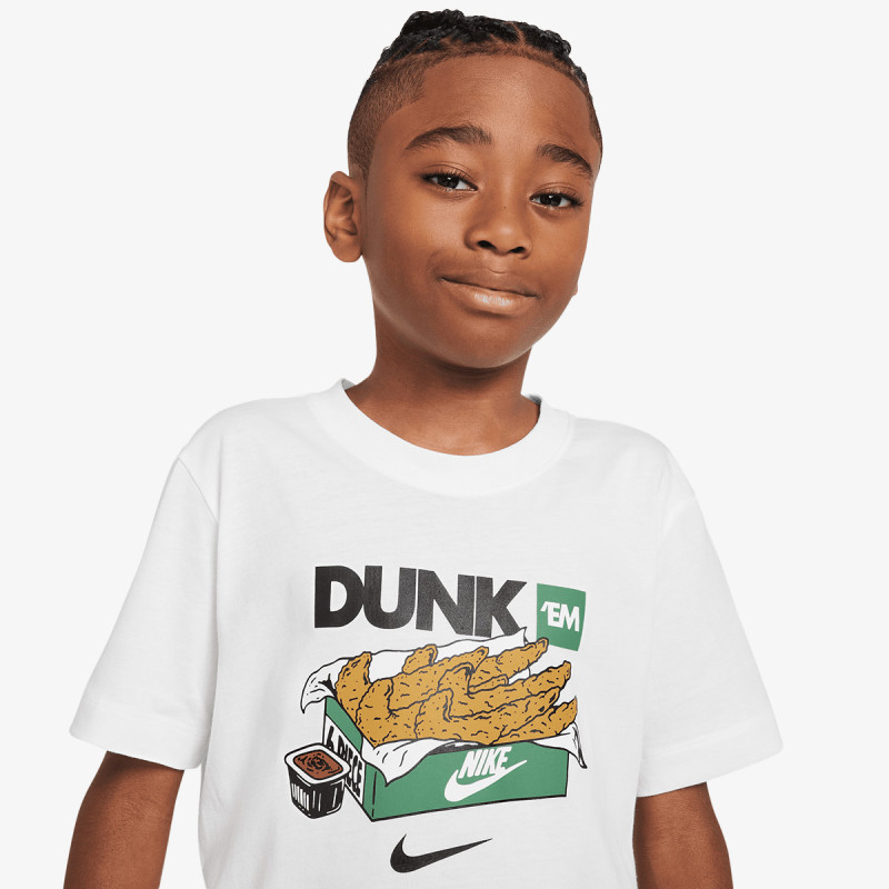 NIKE Dunk 
