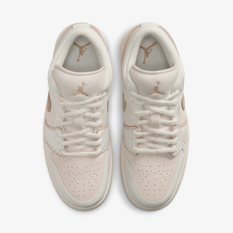 NIKE WMNS AIR JORDAN 1 LOW SE 
