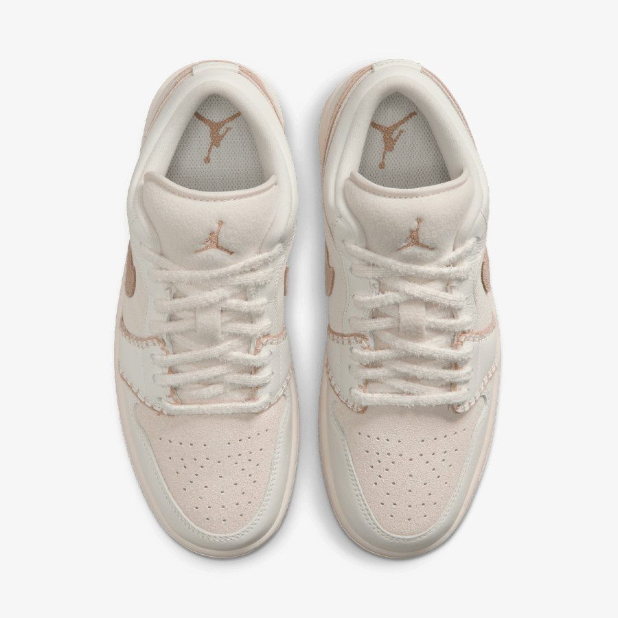NIKE WMNS AIR JORDAN 1 LOW SE 