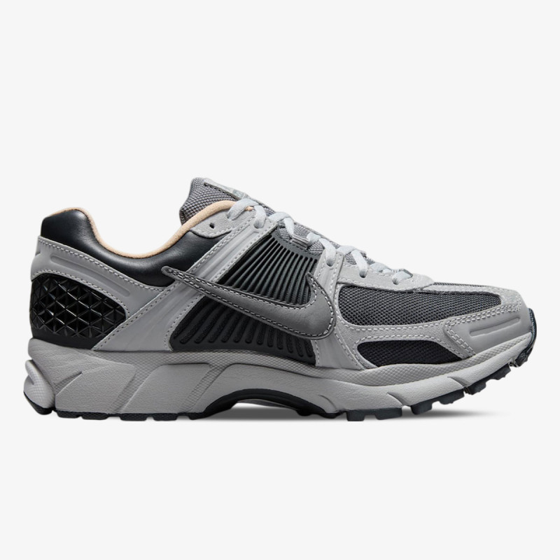 NIKE NIKE ZOOM VOMERO 5 CN 