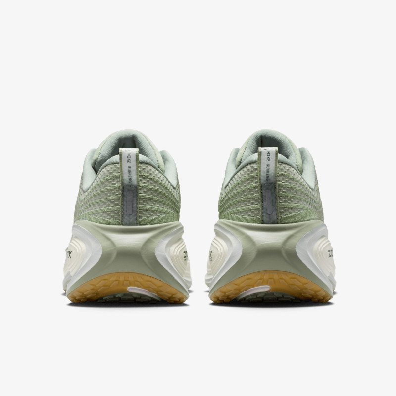 NIKE NIKE VOMERO PLUS 