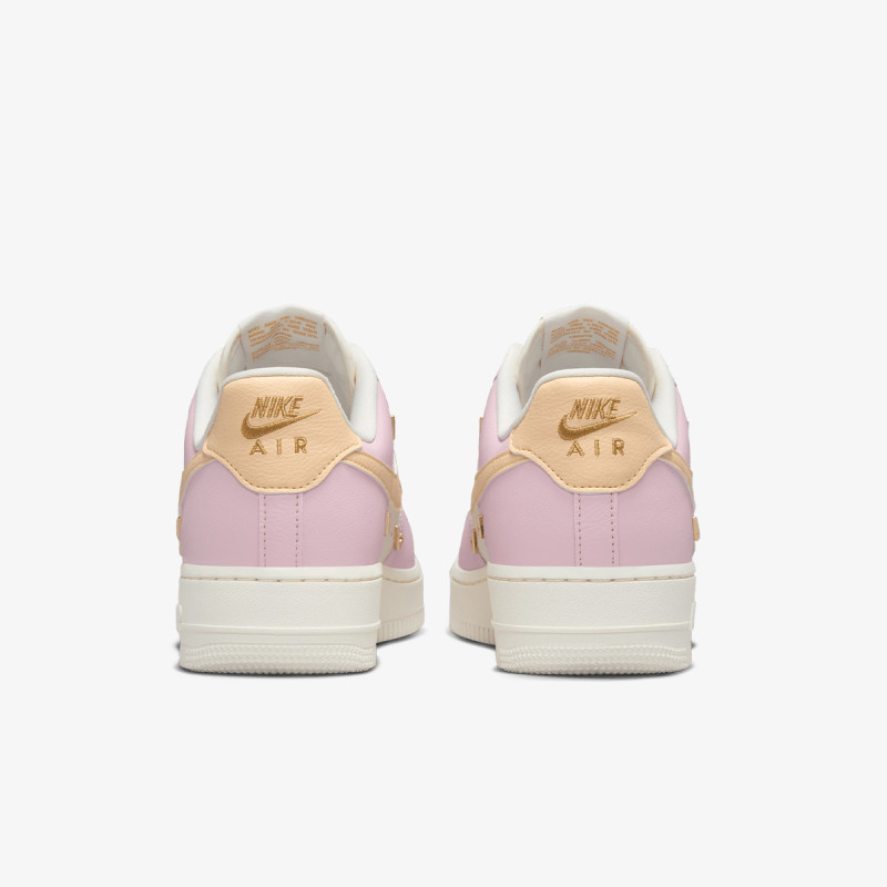 NIKE WMNS AIR FORCE 1 '07 LX 