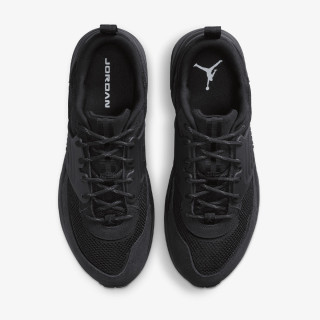 NIKE JORDAN TRUNNER O/S 