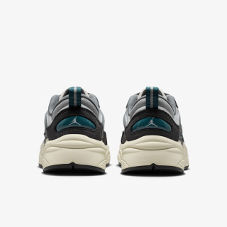 NIKE JORDAN TRUNNER O/S 