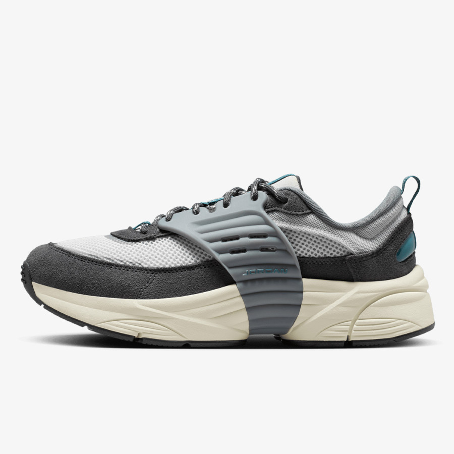 NIKE JORDAN TRUNNER O/S 