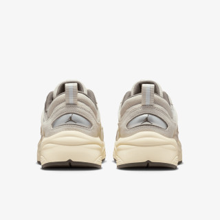 NIKE JORDAN TRUNNER O/S 