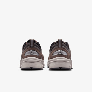 NIKE JORDAN TRUNNER O/S 