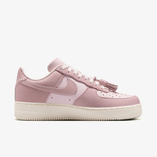 NIKE Air Force 1 ’07 
