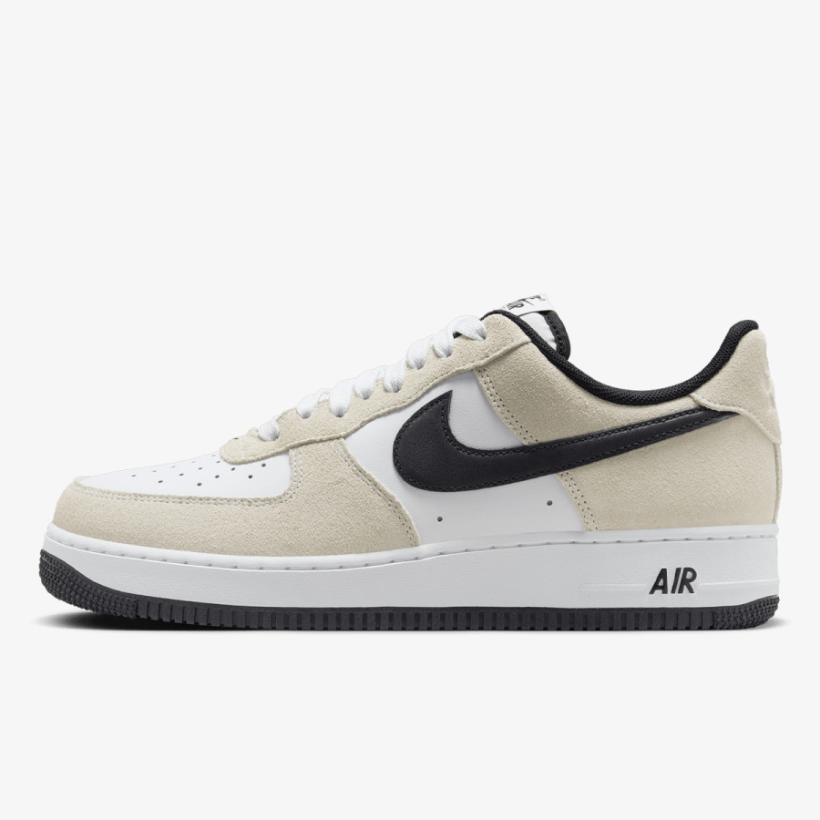 NIKE Air Force 1 ’07 LV8 