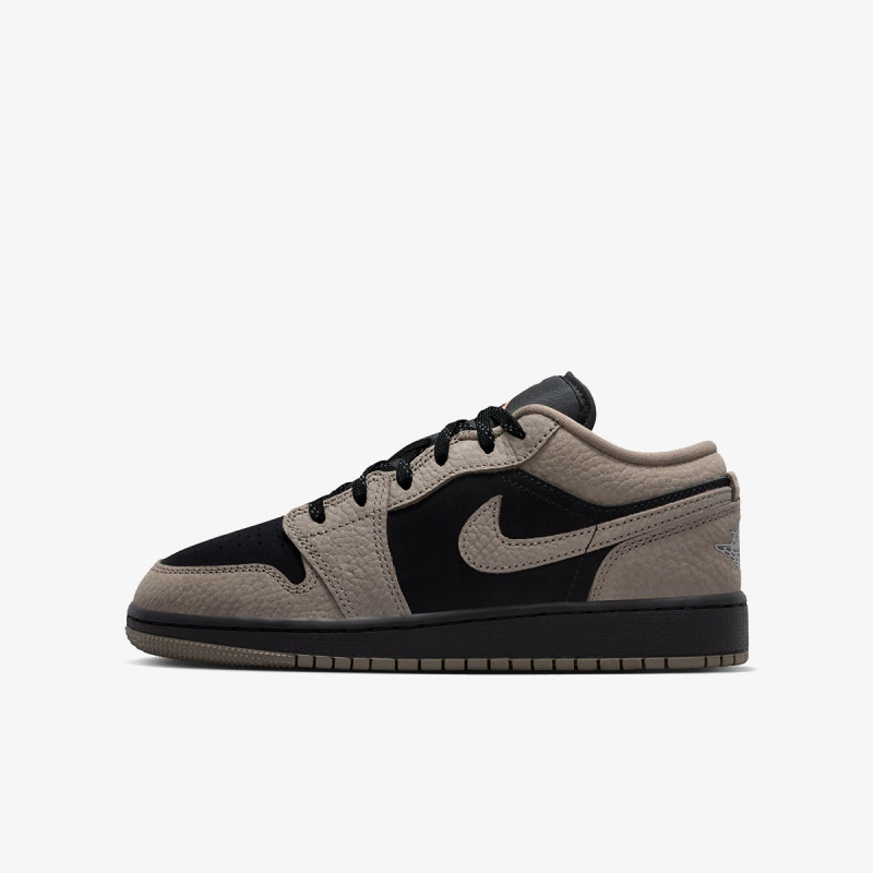 NIKE AIR JORDAN 1 LOW SE (GS) 