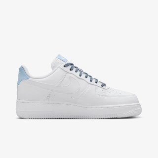 NIKE Air Force 1 ’07 
