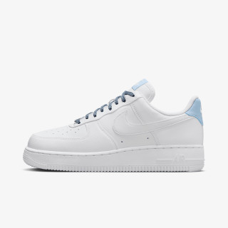 NIKE Air Force 1 ’07 
