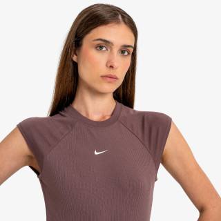 NIKE Chill 