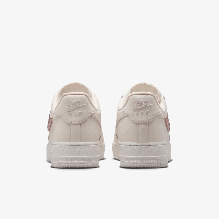 NIKE Air Force 1 '07 