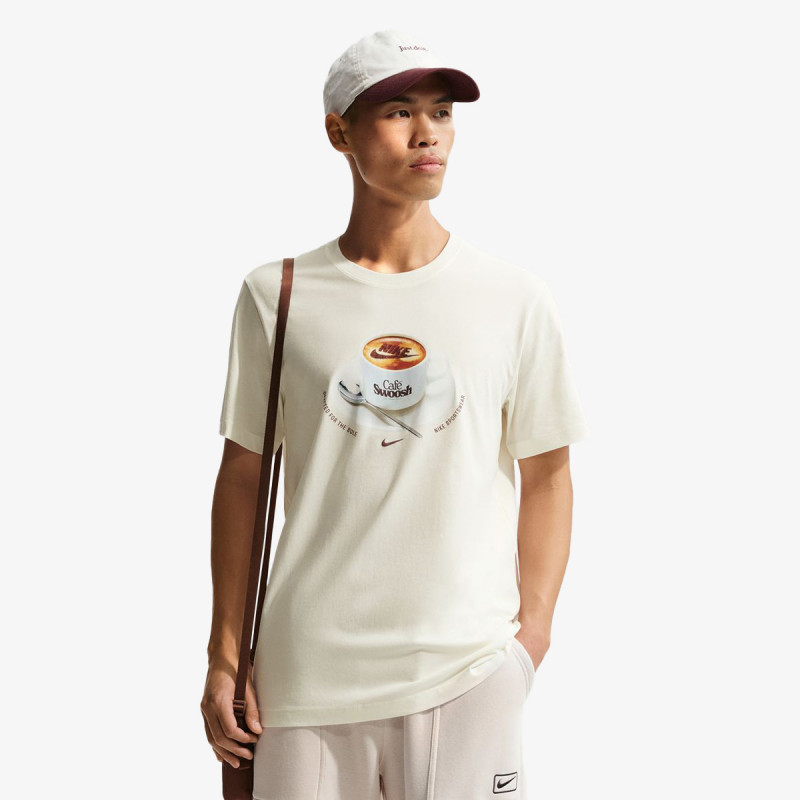 NIKE U NSW TEE STD CAFE SWOOSH MUG 
