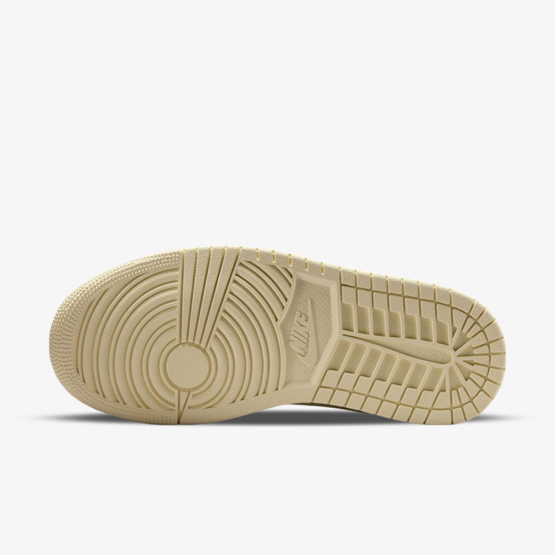 NIKE WMNS AIR JORDAN 1 LOW SE NA 